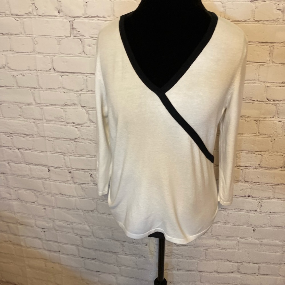 Cato 3/4 Sleeved Cream Sweater w/Black Trim